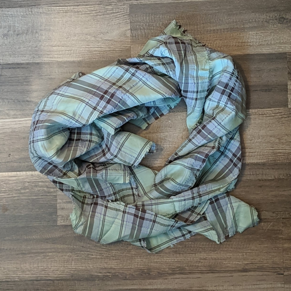 35" x 42" green purple plaid scarf